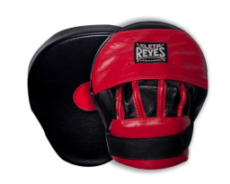 Cleto Reyes Curved Mitts